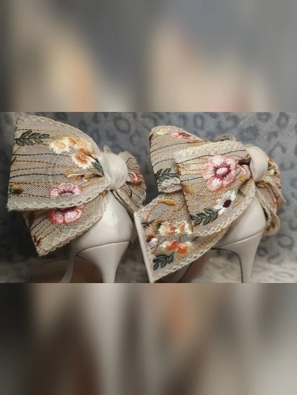 Steve Madden Cream High Heels with Oversized Floral Embroidered Bow Size 8M - Picture 5 of 11